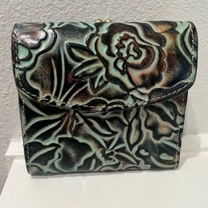 Patricia Nash Reiti Tooled leather bifold wallet
